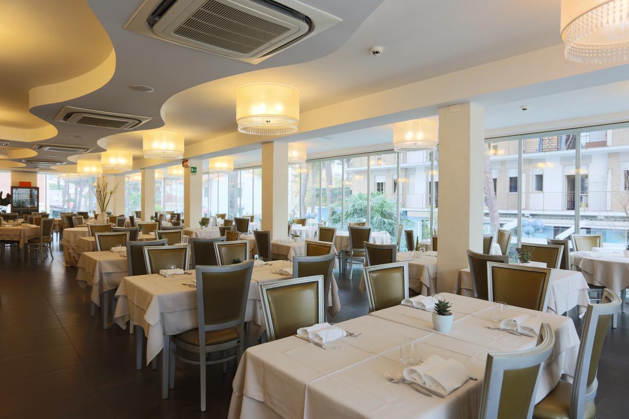 Hotel Caribia Pinarella Cervia Kültér fotó