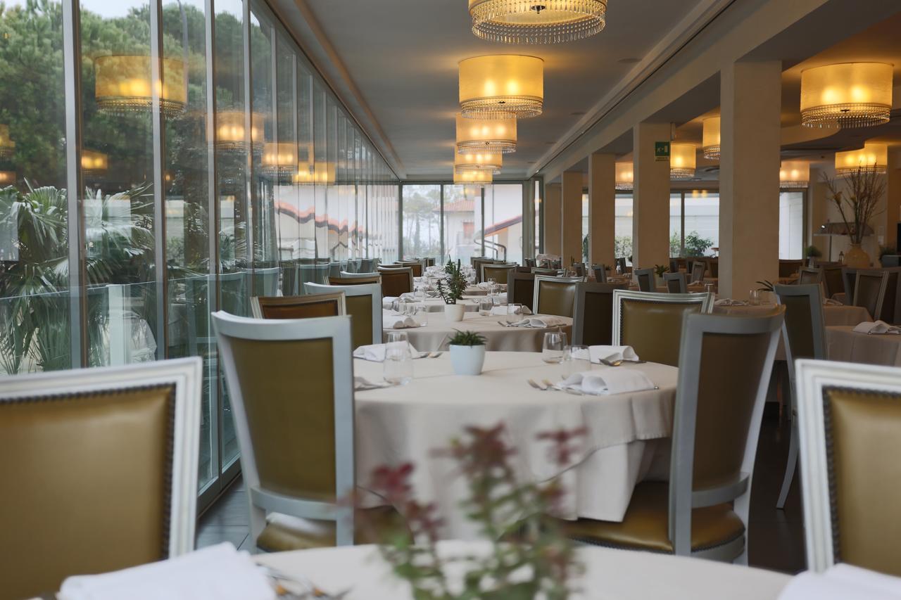 Hotel Caribia Pinarella Cervia Kültér fotó