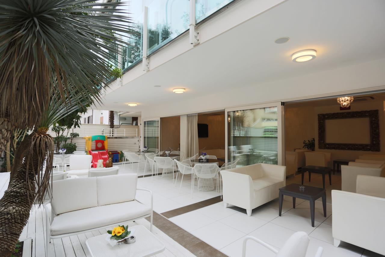 Hotel Caribia Pinarella Cervia Kültér fotó